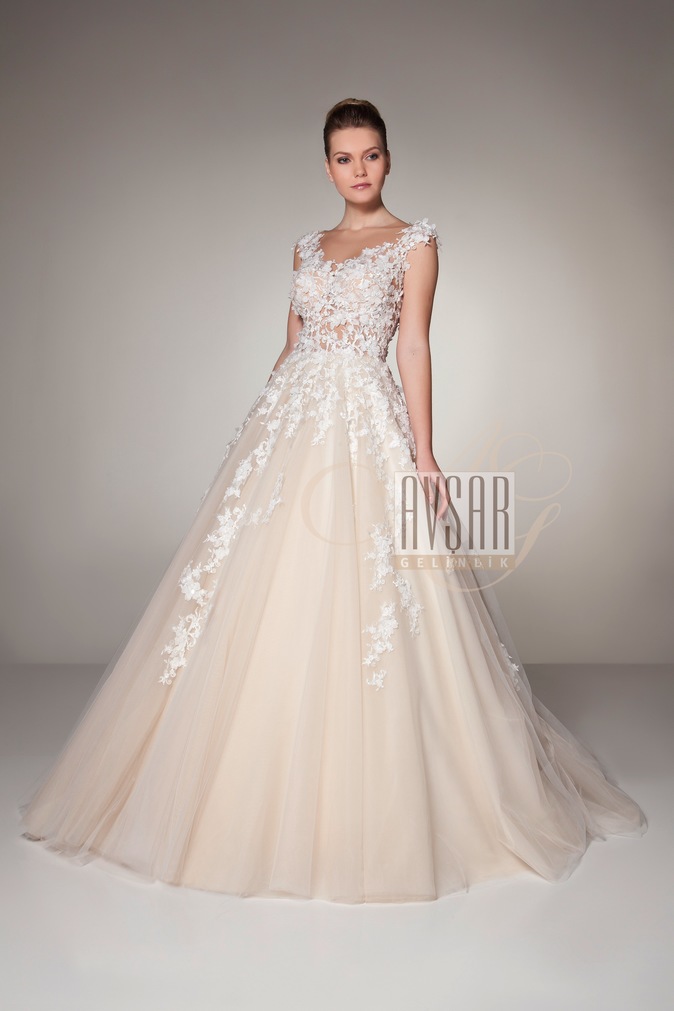 Avsar Wedding Store Spring/Summer 2018 collection — look 2