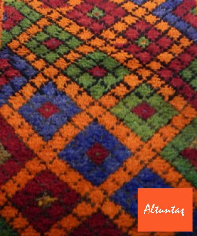 Altuntas Carpet Kilim Ltd. 2014 collection — look 1