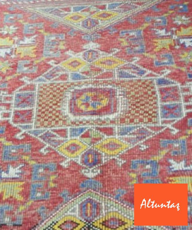 Altuntas Carpet Kilim Ltd. 2014 collection — look 1