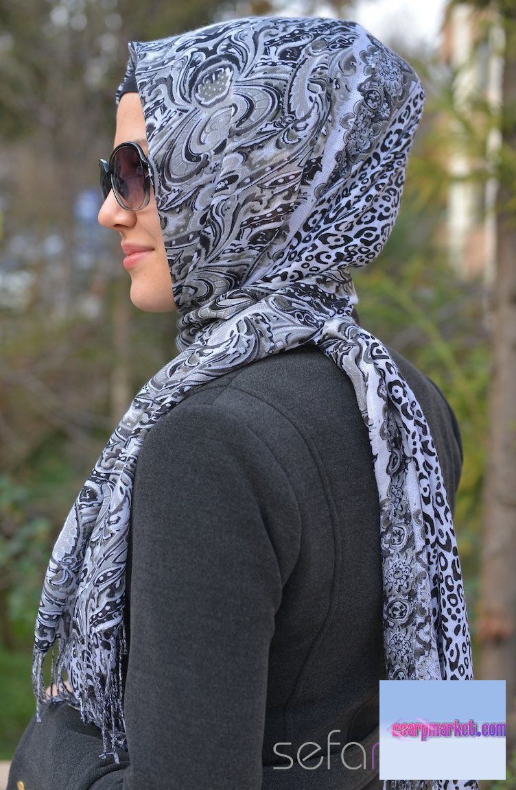 Kollektion Esarpmarket Textile – Look 2
