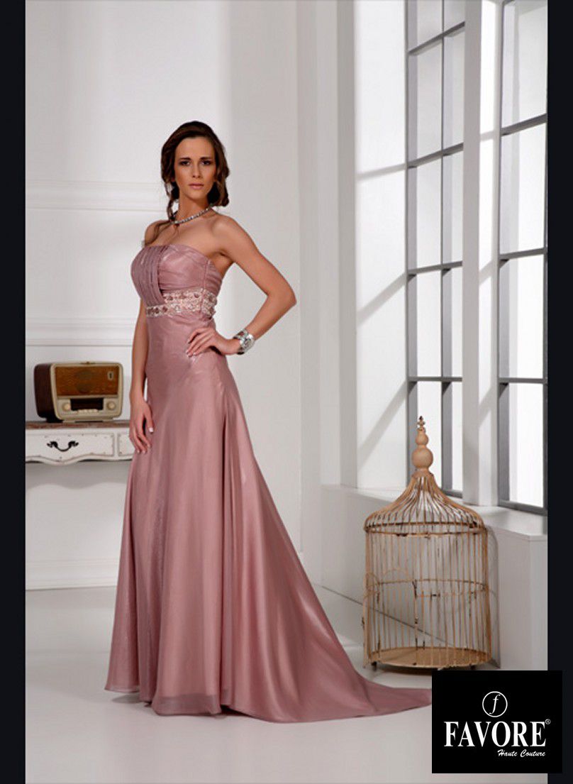 Colecția Favore Еvening Dresses — ținuta 2
