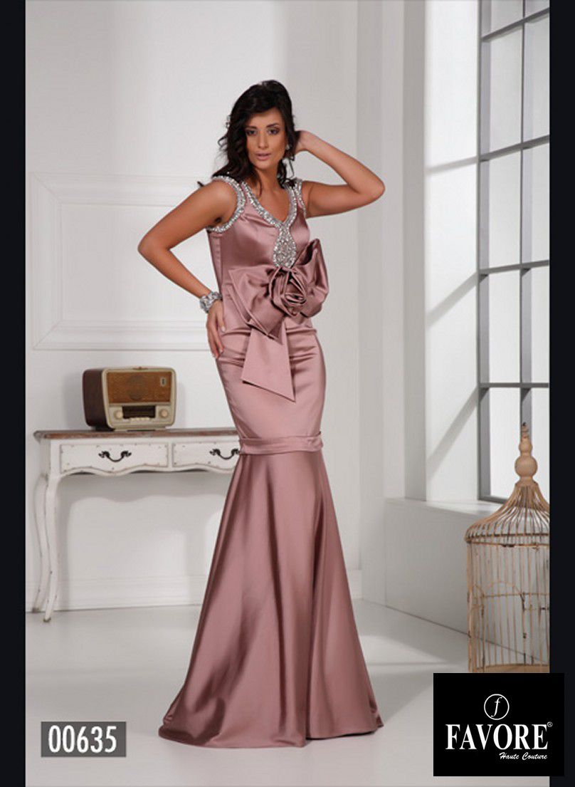 Colecția Favore Еvening Dresses — ținuta 3