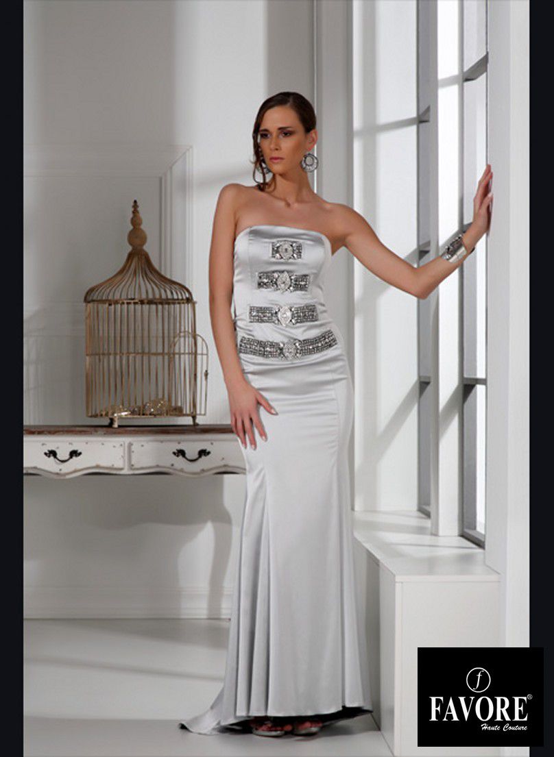 Colección Favore Еvening Dresses — look 3
