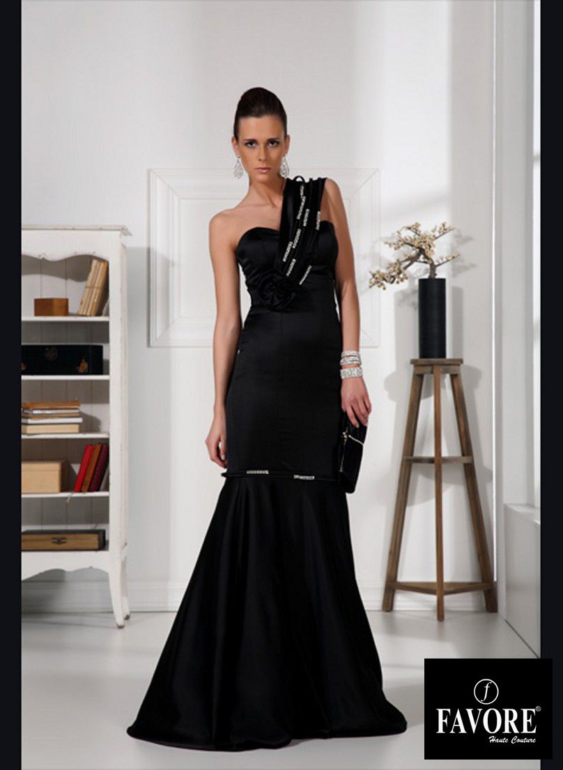 مجموعة Favore Еvening Dresses — إطلالة 2