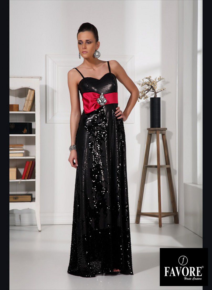 مجموعة Favore Еvening Dresses — إطلالة 3