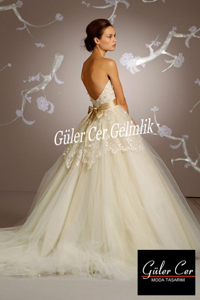 Guler Cer Wedding Dress 2014 collection — look 3