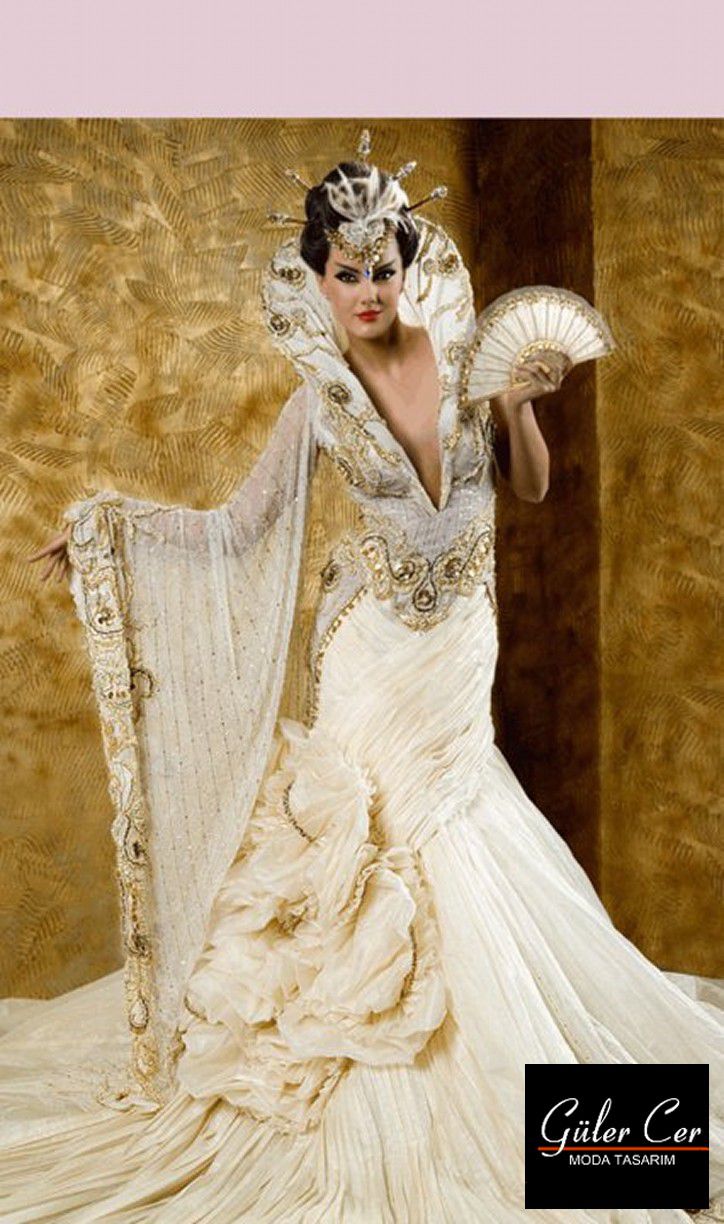 Colecția Guler Cer Wedding Dress — ținuta 3