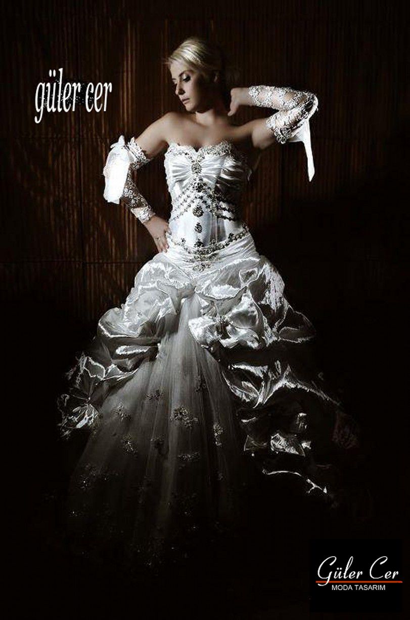 Guler Cer Wedding Dress 2014 collection — look 2