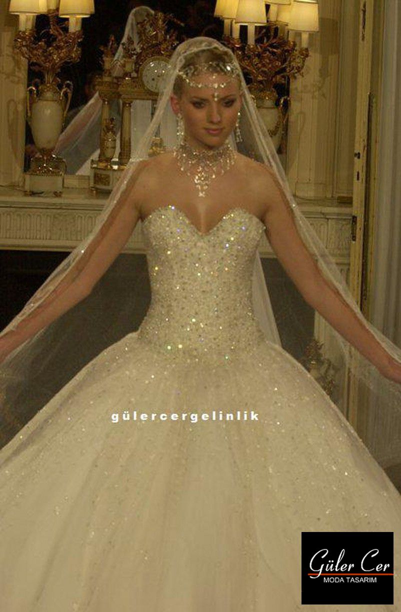 Guler Cer Wedding Dress 2014 collection — look 2