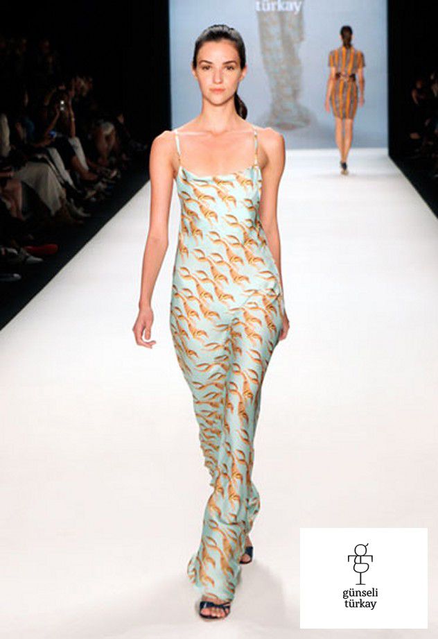 مجموعة Gunseli Turkay Fashion — إطلالة 1