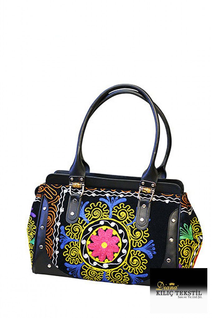 Collection YUN ART Carpet Kilim Bags Ltd. — look 2