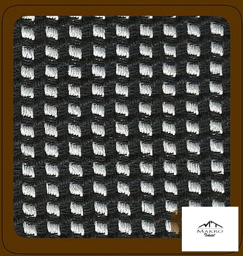 Colecția Makro Textile — ținuta 2