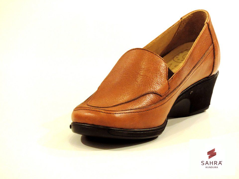 مجموعة Sahra Orthopedic Shoes — إطلالة 3