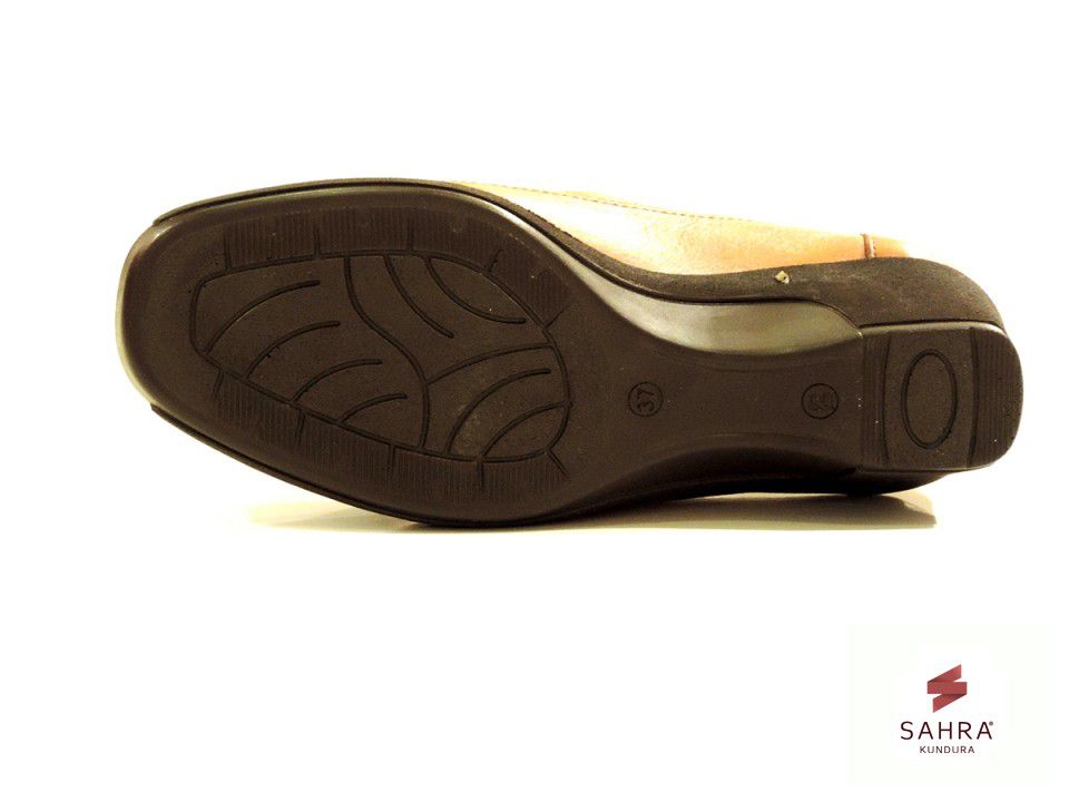 مجموعة Sahra Orthopedic Shoes — إطلالة 1