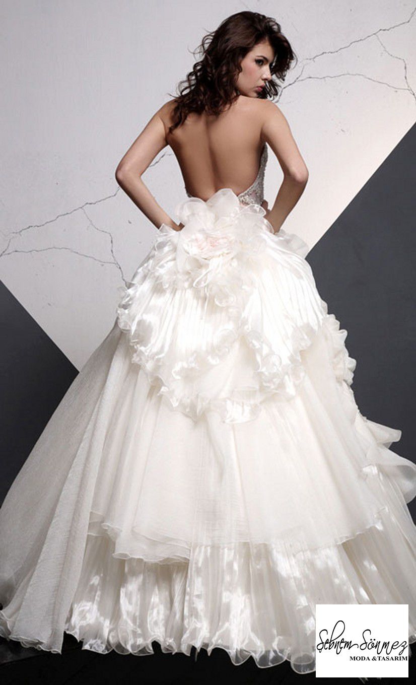Sebnem Bridal Fashion Design 2014 collection — look 1