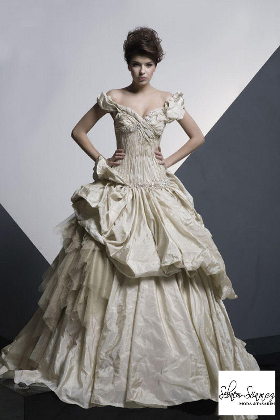 Sebnem Bridal Fashion Design 2014 collection — look 1