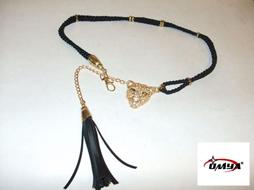 Kollektion Umya Belts – Look 2